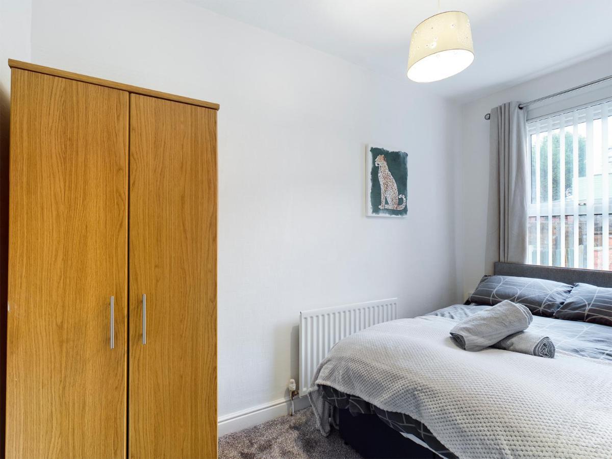 Cheerful 3 Bedroom Home With Free Parking And Wifi Chester Exterior foto